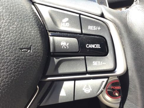 Used 2022 Honda Accord Touring image 18