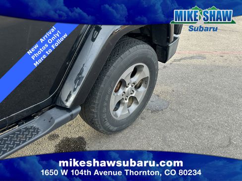 Used 2018 Jeep Wrangler Unlimited Sahara w/ Connectivity Group image 13