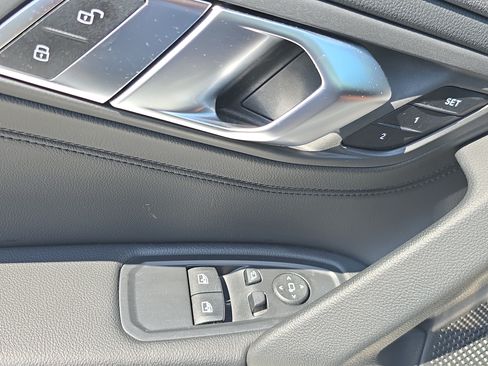 Used 2025 BMW Z4 sDrive30i RWD image 22