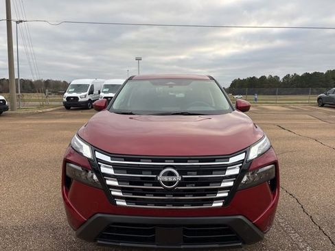 Certified 2026 Nissan Rogue SV image 6