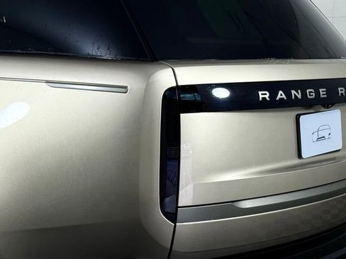 New 2026 Land Rover Range Rover SE image 16