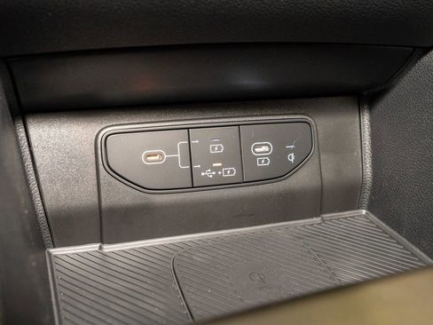 New 2026 Kia Sportage SX image 11