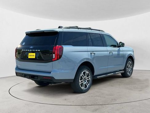 New 2026 Ford Expedition Active AWD/4WD image 5