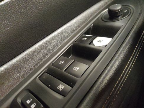 Used 2015 Buick Encore Convenience FWD image 27