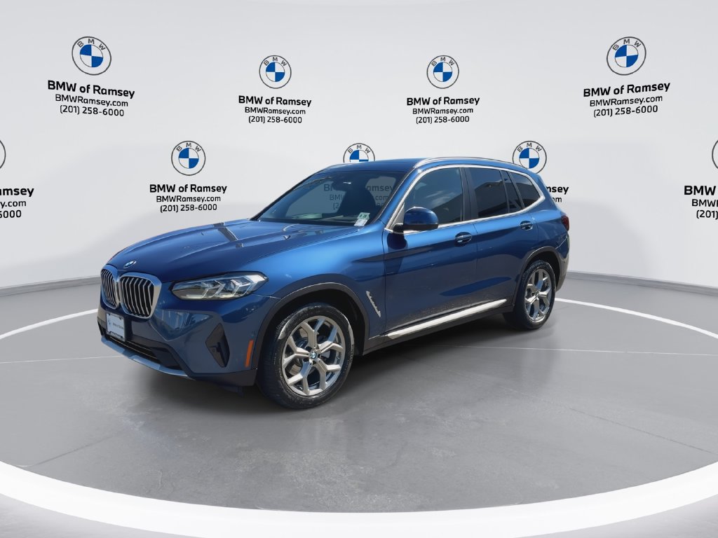 Used 2024 BMW X3 xDrive30i w/ Premium Package AWD/4WD image 4