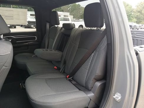 New 2026 RAM 3500 Big Horn AWD/4WD image 19