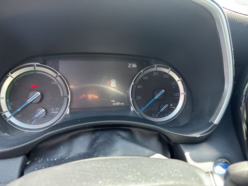 Used 2022 Toyota Highlander XLE FWD image 12