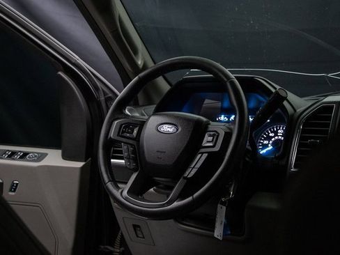 Used 2015 Ford F150 XLT w/ Equipment Group 302A Luxury image 15