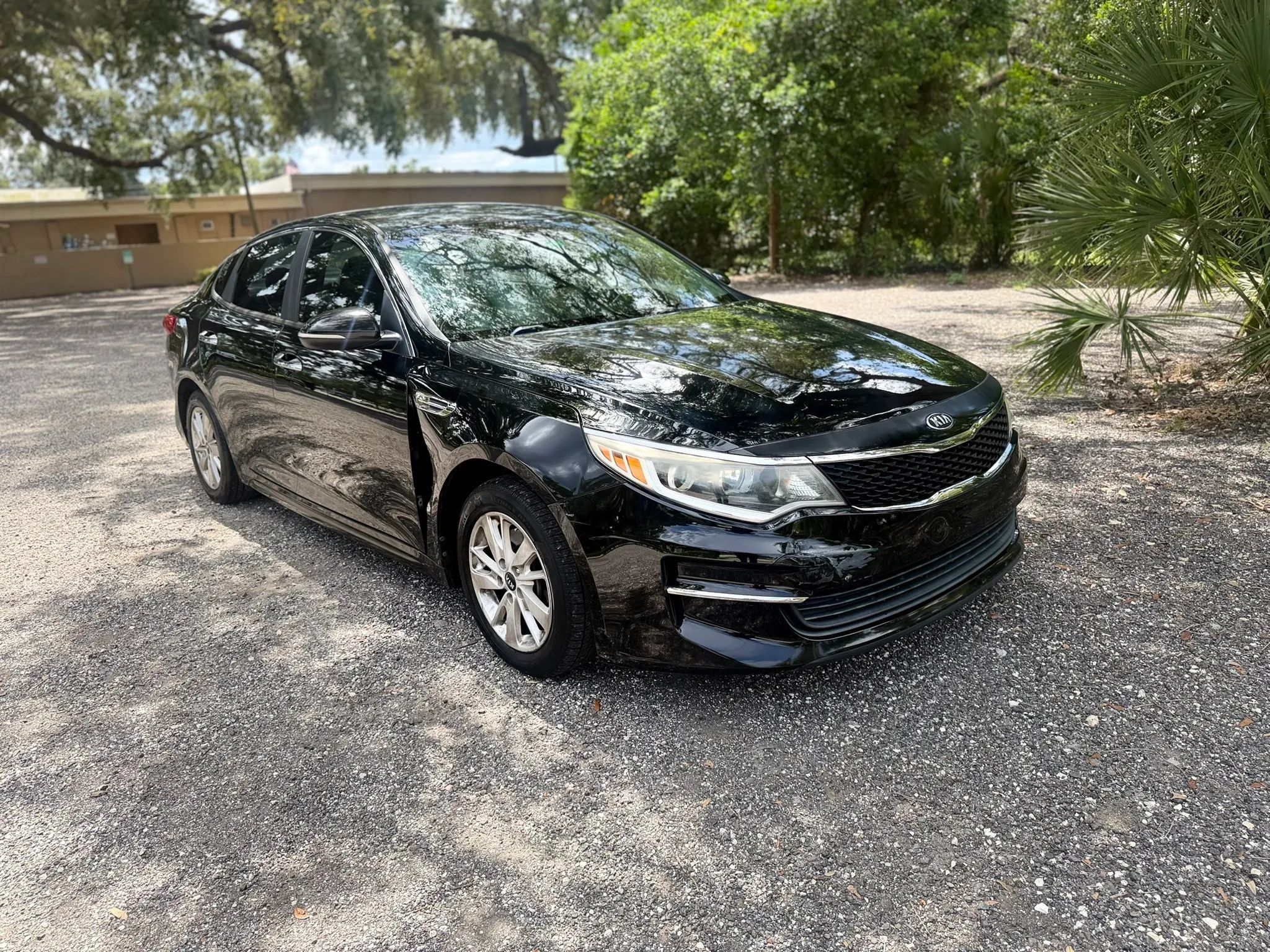 Used 2016 Kia Optima LX FWD image 3
