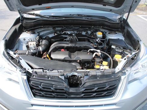 Used 2018 Subaru Forester 2.5i Premium AWD/4WD image 26