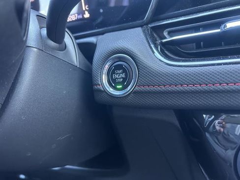 Used 2025 Chevrolet TrailBlazer RS w/ Driver Confidence Package image 24