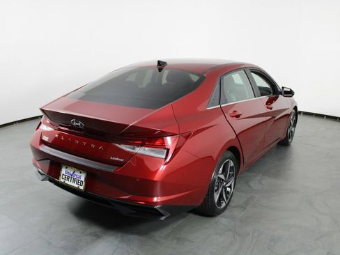 Used 2023 Hyundai Elantra Limited FWD image 3