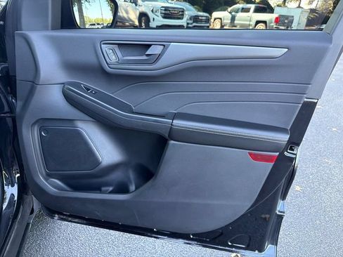 Used 2025 Ford Escape Active FWD image 14