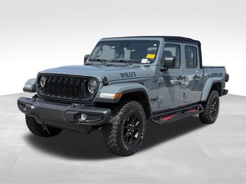 Used 2024 Jeep Gladiator Sport AWD/4WD image 1