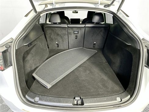 Used 2023 Tesla Model Y Long Range image 30