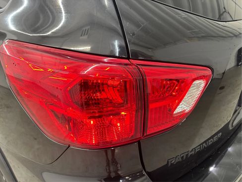 Used 2019 Nissan Pathfinder SV w/ Rock Creek Edition AWD/4WD image 33