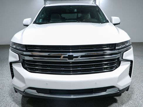 Used 2023 Chevrolet Tahoe LT w/ Luxury Package RWD image 4