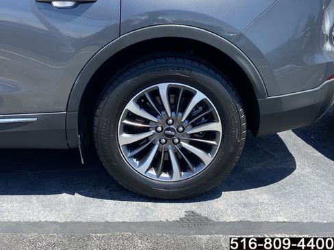 Used 2022 Lincoln Nautilus AWD w/ Premium Package image 8