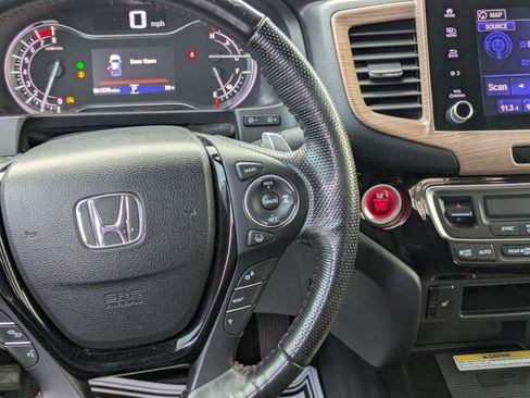 Used 2022 Honda Ridgeline Black Edition image 21