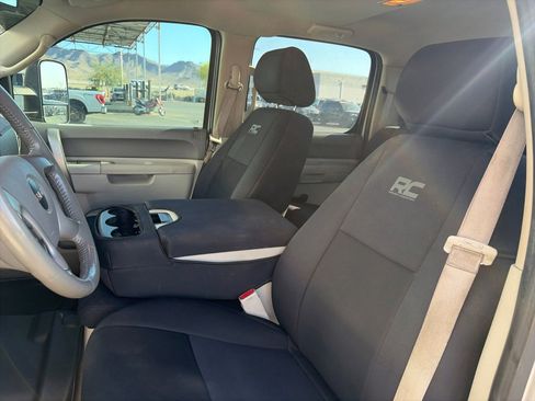Used 2013 GMC Sierra 2500 SLE w/ HD SLE Premium Package AWD/4WD image 12