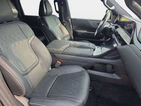 Certified 2025 INFINITI QX80 Autograph AWD/4WD image 10