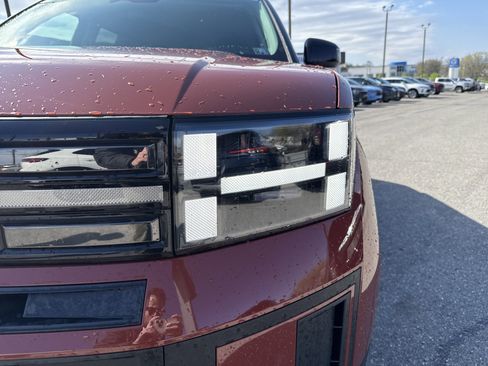 Used 2025 Hyundai Santa Fe XRT image 10