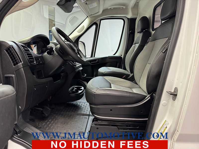 Used 2025 RAM ProMaster 2500 w/ Convenience Group FWD image 11