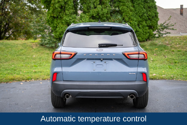 Used 2025 Ford Escape ST-Line AWD/4WD image 6
