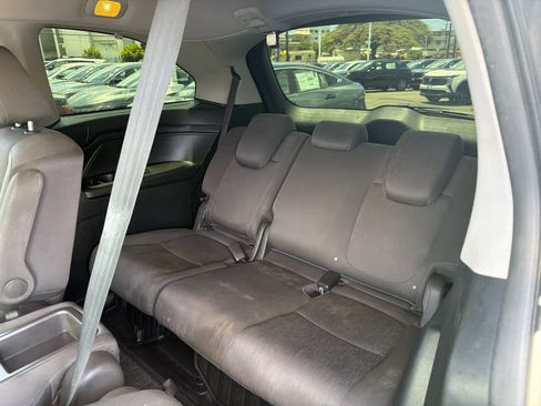 Used 2021 Honda Odyssey EX image 11
