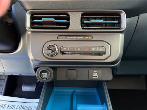 New 2025 Ford Maverick XLT w/ XLT Luxury Package image 31