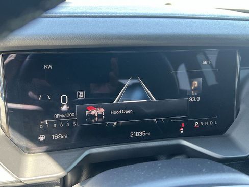 Used 2025 GMC Acadia Elevation image 12