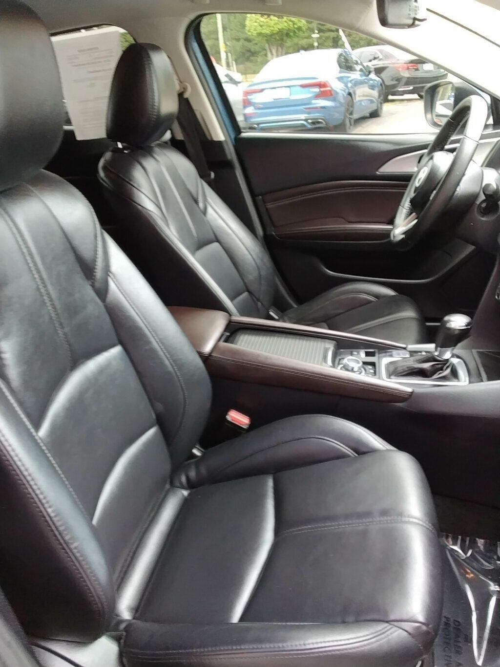 Used 2018 MAZDA MAZDA3 Touring FWD image 11