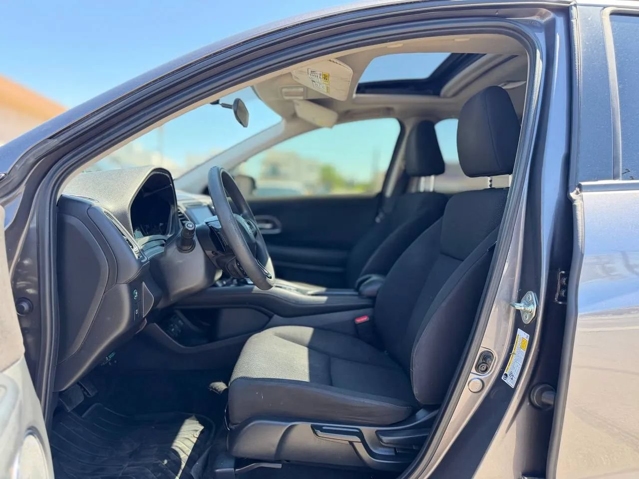 Used 2018 Honda HR-V EX image 22