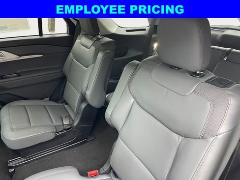 New 2026 Ford Explorer Active AWD/4WD image 13