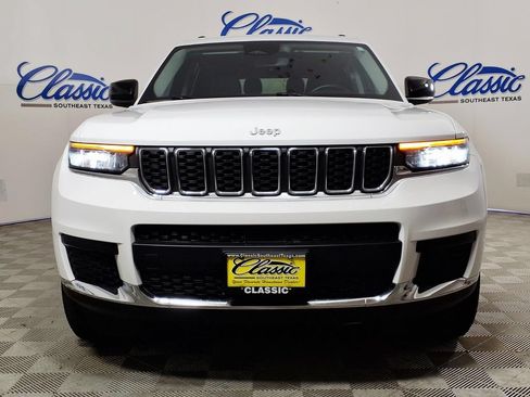 Used 2022 Jeep Grand Cherokee L Laredo w/ Luxury Tech Group I AWD/4WD image 3