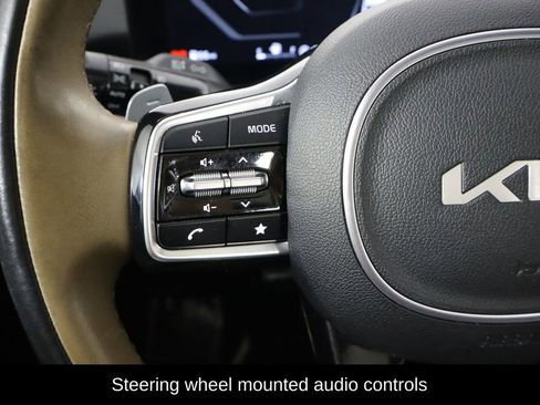 Used 2024 Kia Sorento SX Prestige w/ Olive Brown Leather Package image 10