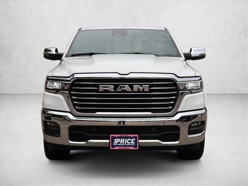 Used 2025 RAM 1500 Laramie AWD/4WD image 2