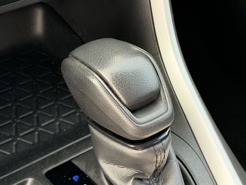 Used 2024 Toyota RAV4 XLE FWD image 21