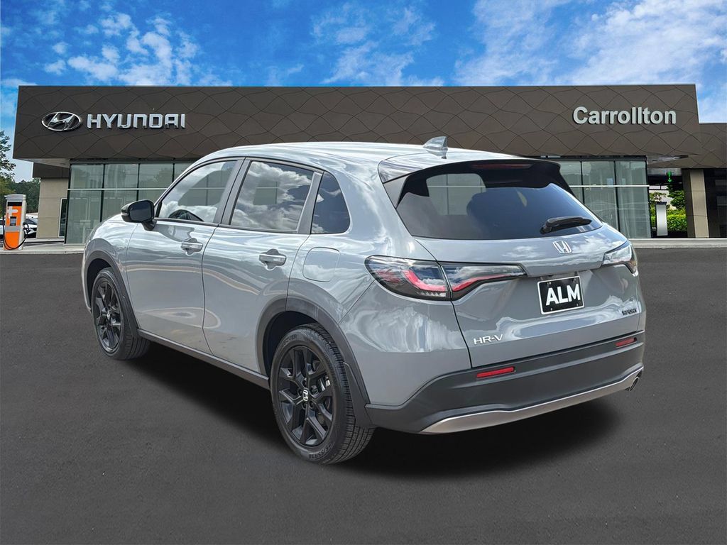 Used 2025 Honda HR-V Sport image 7