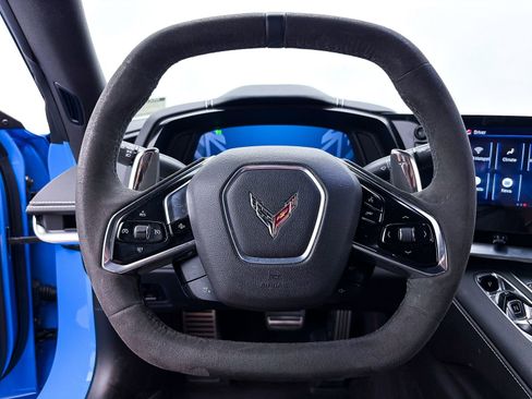 Used 2024 Chevrolet Corvette Stingray Coupe w/ 1LT RWD image 31
