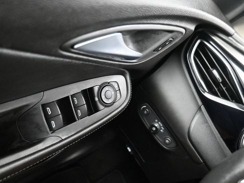 Used 2022 Buick Encore GX Select FWD image 8