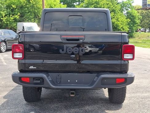 Certified 2022 Jeep Gladiator Sport AWD/4WD image 9
