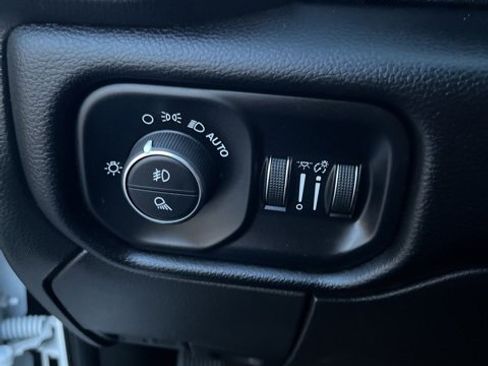 Used 2024 RAM 2500 Laramie image 16