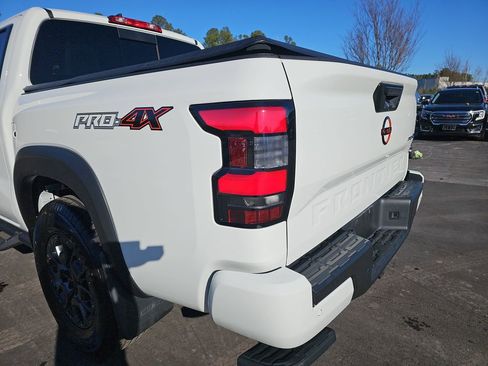 Used 2023 Nissan Frontier PRO-4X w/ Pro-4X Premium Package image 39