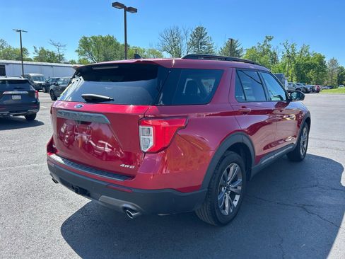 Used 2023 Ford Explorer XLT w/ Equipment Group 202A AWD/4WD image 5