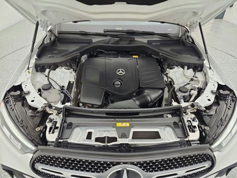 Used 2023 Mercedes-Benz GLC 300 image 24