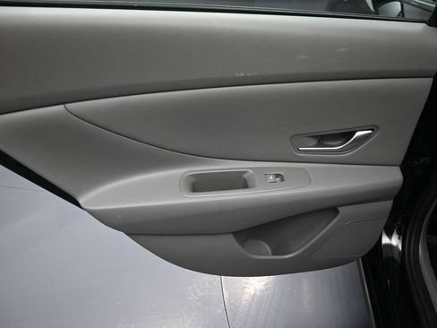 Used 2022 Hyundai Elantra SEL w/ Convenience + Premium Package FWD image 30