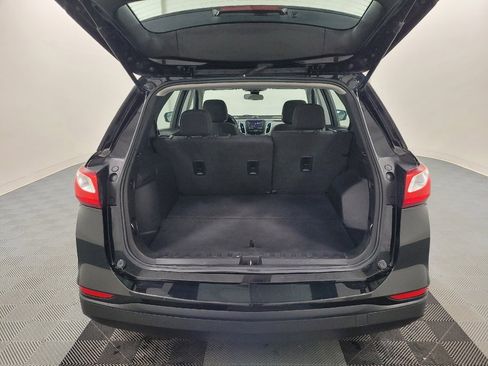 Used 2021 Chevrolet Equinox LS image 29