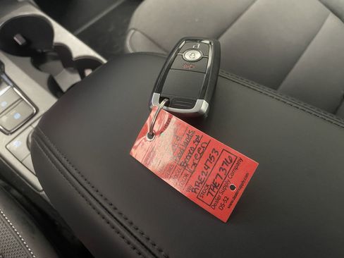 Used 2024 Ford Bronco Sport Badlands image 13