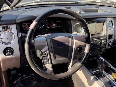 Used 2016 Ford Expedition Limited w/ Equipment Group 301A RWD image 12